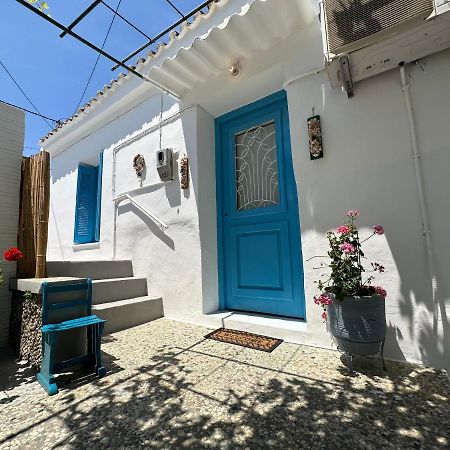 Brinia Cosy Apartment Poros Town Extérieur photo