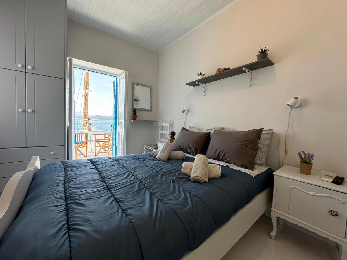 Brinia Cosy Apartment Poros Town Extérieur photo